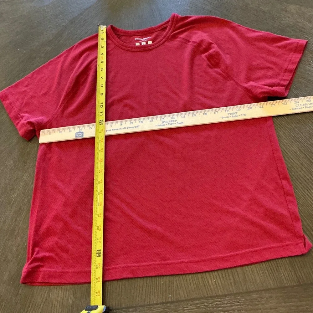 Banana Republic SS Mesh Tee Lot 2 Mens XL Red Blue Quick Dry Moisture Wicking